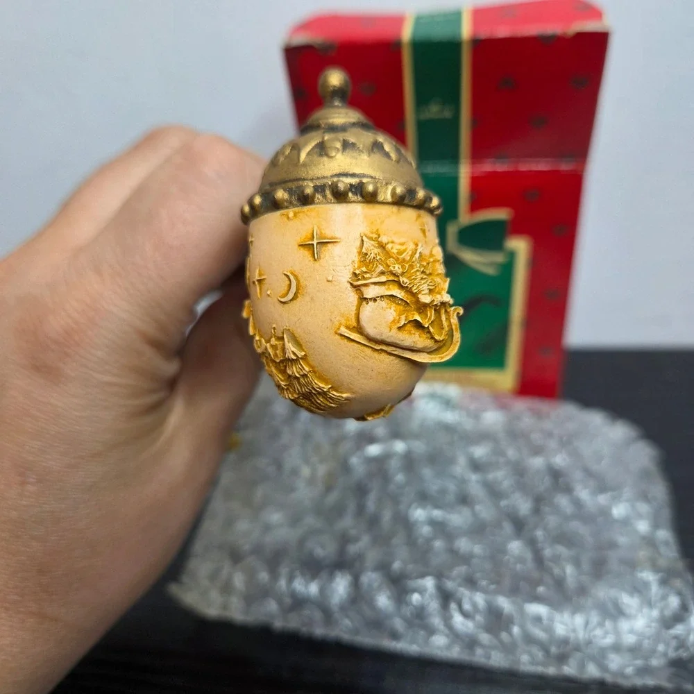 Vintage 1985 Hallmark Keepsake Ornament Santa's Pipe Handcrafted Christmas Box